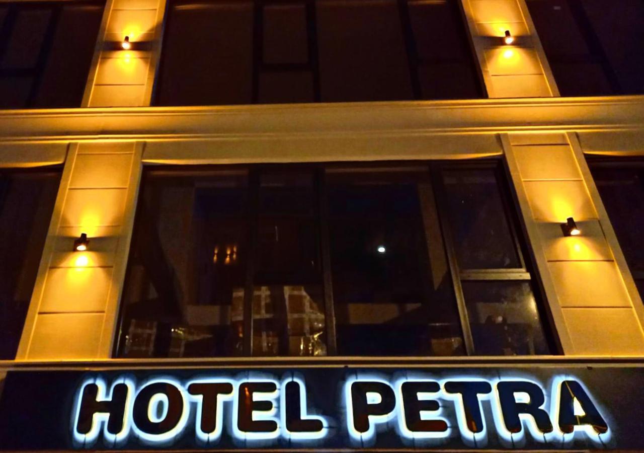 Petra Hotel Tuzla Istanbul Exterior photo